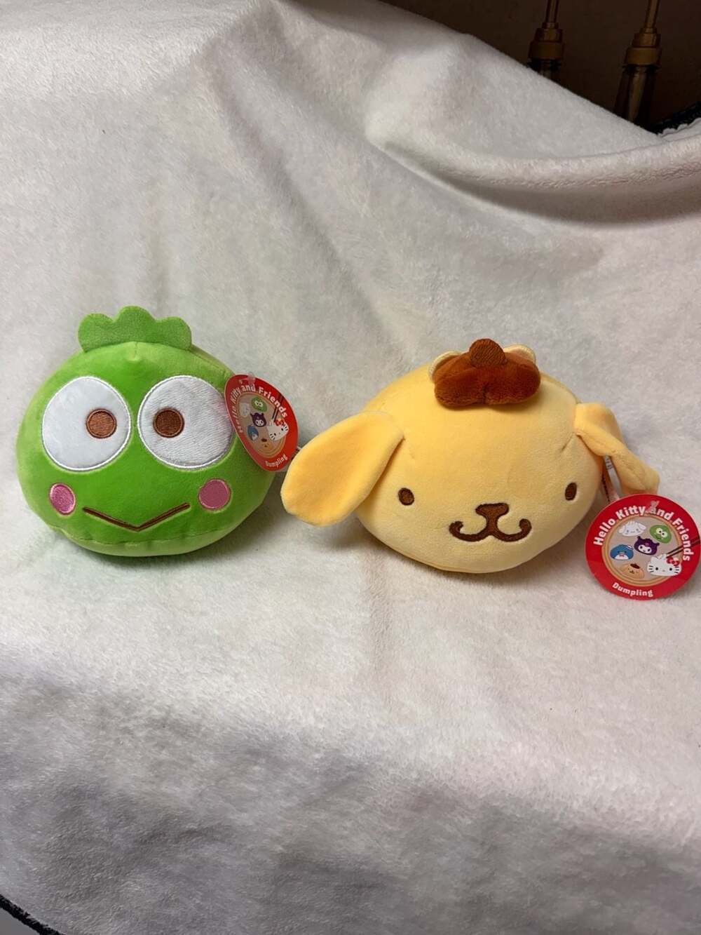 Sanrio Hello Kitty and Friends Dumpling Plush Set Keroppi and Pompompurin